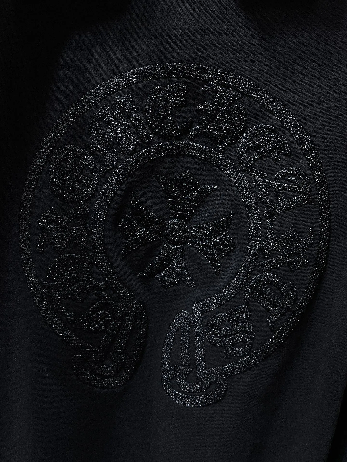 P270 Chrome Hearts Autumn and Winter 2025 Counter Synchronization Horseshoe Sanskrit Cross Hollow Embroidery Special Craftsmanship Hooded Sweatshirt Vacuum Embroidery Method! Heavy embroidery! ! ! Tens of thousands of needles! ! Improved customized version of 1:1 high-gram weight high-quality fabric Recommended color: white black code number: S, M, L, XL